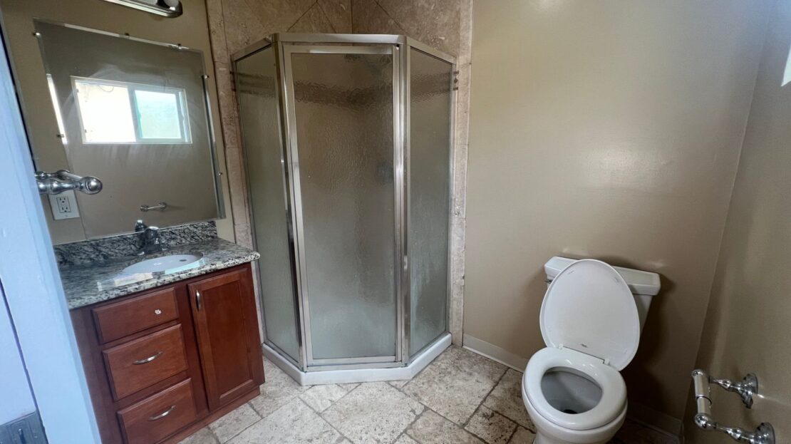 5065 W. Point Loma Blvd -A - San Diego - California - 1 bed, 1 bath rental property