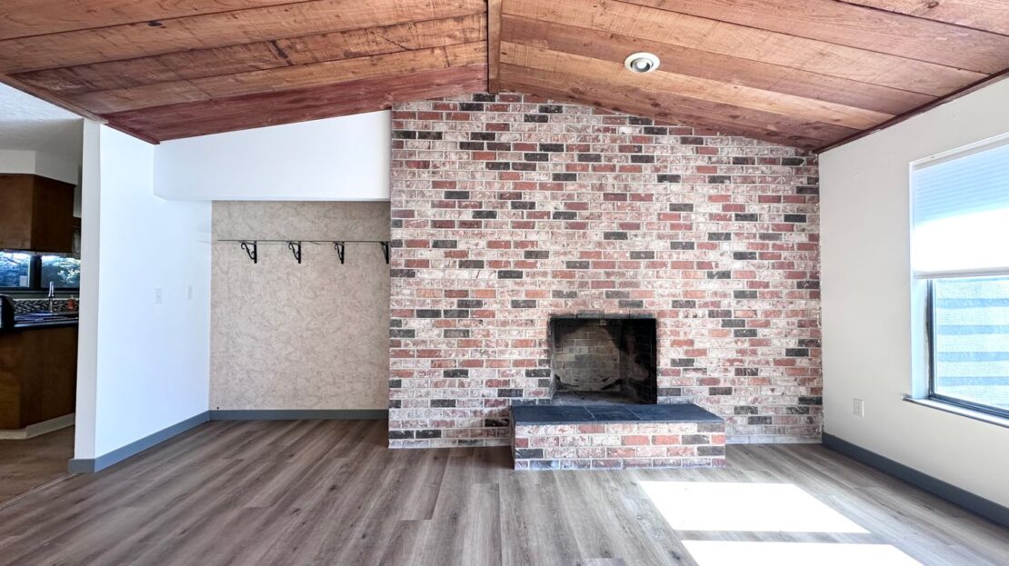 2410 NE 162nd Ave - Portland - Oregon - 2 bed, 1 bath rental property