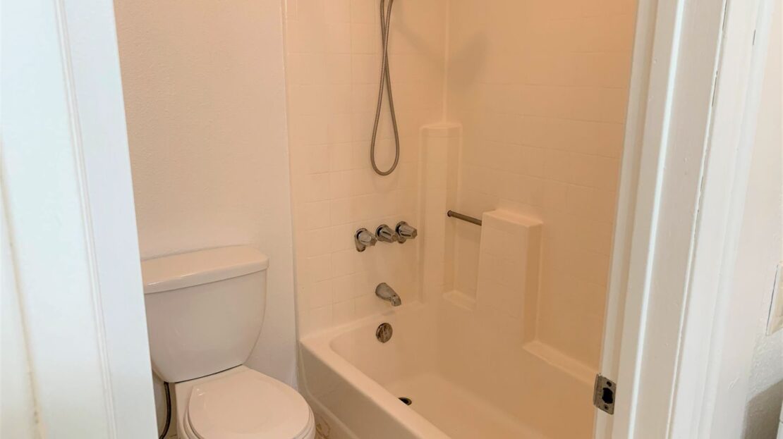 4050 Porte La Paz #47 - San Diego - California - 1 bed, 1 bath rental property
