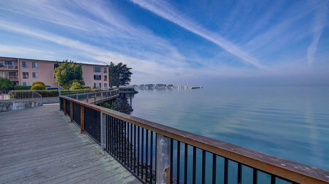 8 Admiral Drive #223 - Emeryville - California - 1 bed, 1 bath rental property
