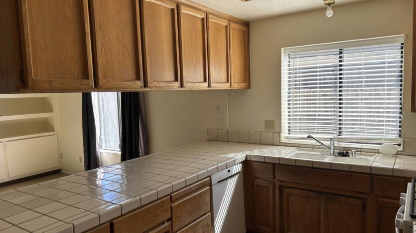329 Marna Drive - Vacaville - California - 3 bed, 2 bath rental property
