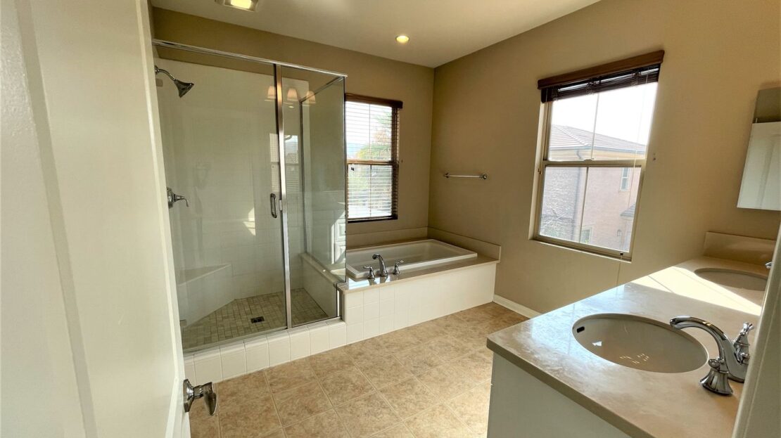 90 Rembrandt - Irvine - California - 3 bed, 2.5 bath rental property