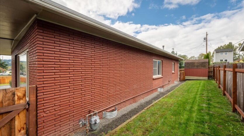 2713 Woburn Street - Bellingham - Washington - 3 bed, 2 bath rental property