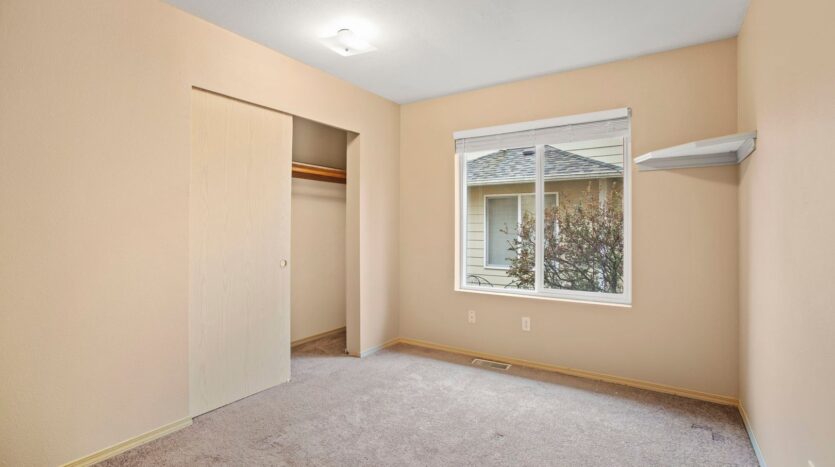 15379 NW Energia St - Portland - Oregon - 4 bed, 2.5 bath rental property