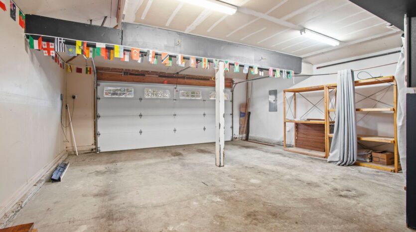 15379 NW Energia St - Portland - Oregon - 4 bed, 2.5 bath rental property