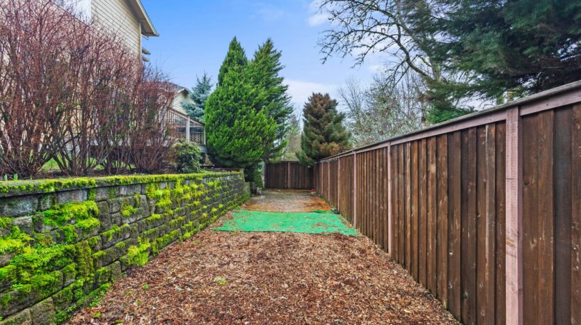 15379 NW Energia St - Portland - Oregon - 4 bed, 2.5 bath rental property