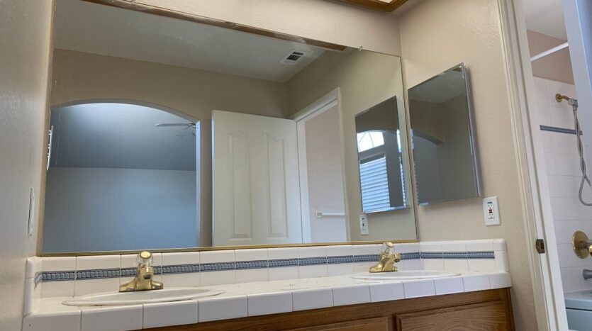 27052 Fitzgerald Pl - Menifee - California - 3 bed, 2.5 bath rental property