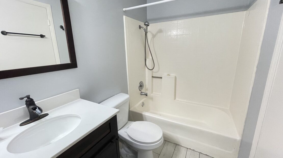 1959 Wellington Ln #3 - Vista - California - 1 bed, 1 bath rental property