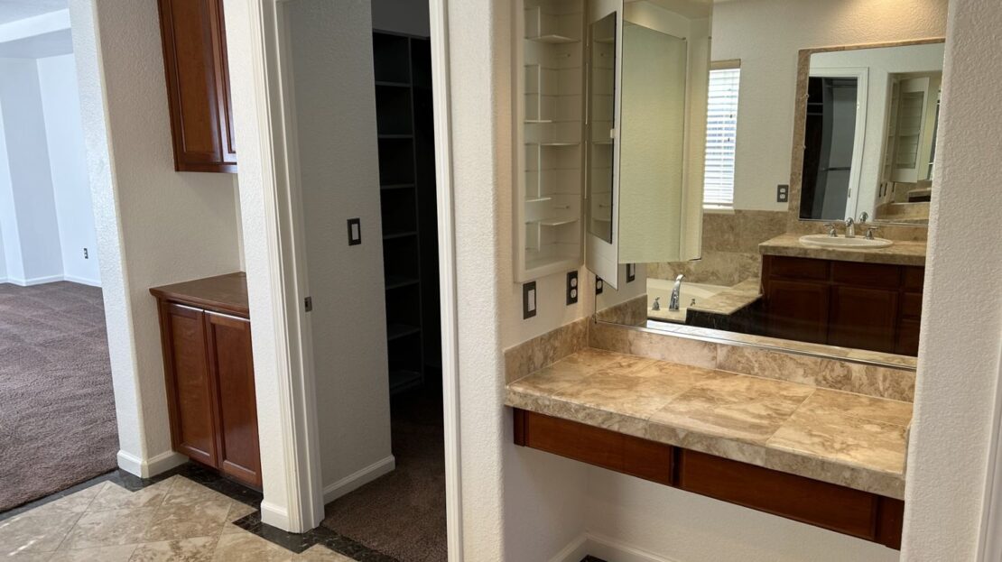 3906 Glacier Court - Vallejo - California - 4 bed, 3.5 bath rental property