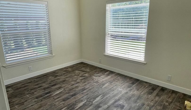 3204 Locust Ave. - Bellingham - Washington - 3 bed, 2 bath rental property