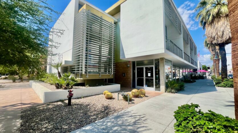 803 N Palm Canyon Dr.  - Unit 01 - Palm Springs - California - 2 bed, 2 bath rental property