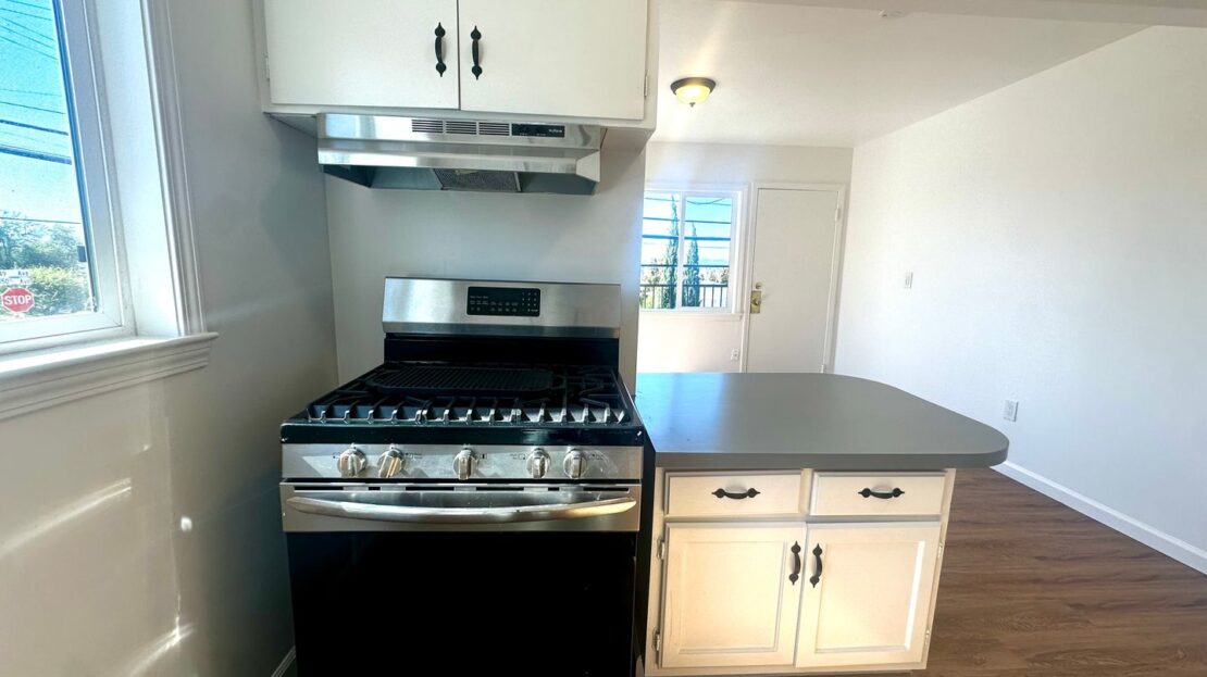 2004 149th Ave - San Leandro - California - 1 bed, 1 bath rental property