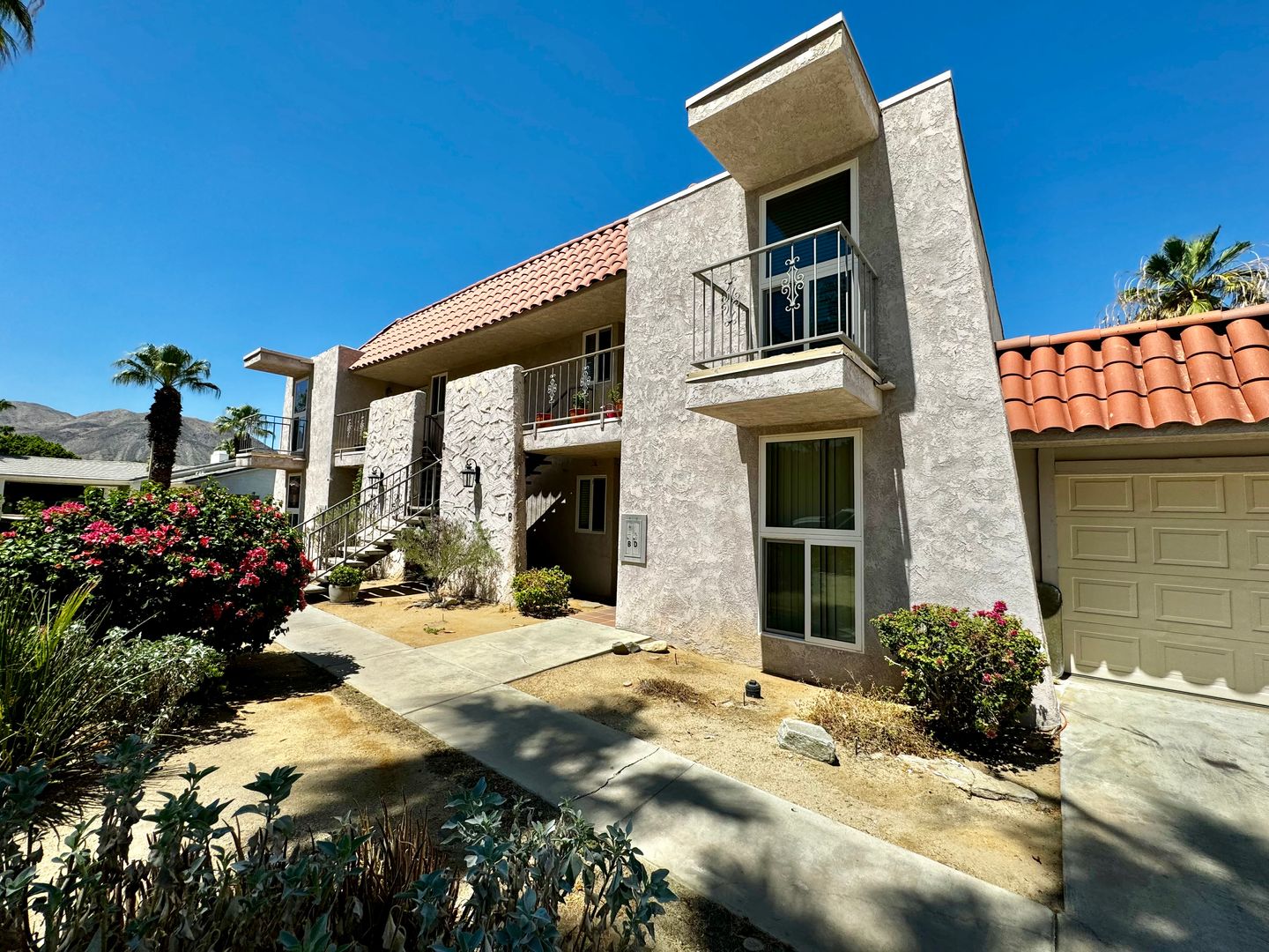 73950 Grapevine St - Unit B - Palm Desert - California - 2 bed, 2 bath rental property
