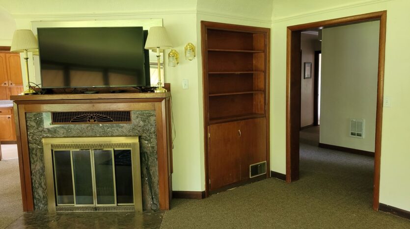 425 SW Maplecrest Drive Room 1 - Portland - Oregon - 1 bed, 1 bath rental property
