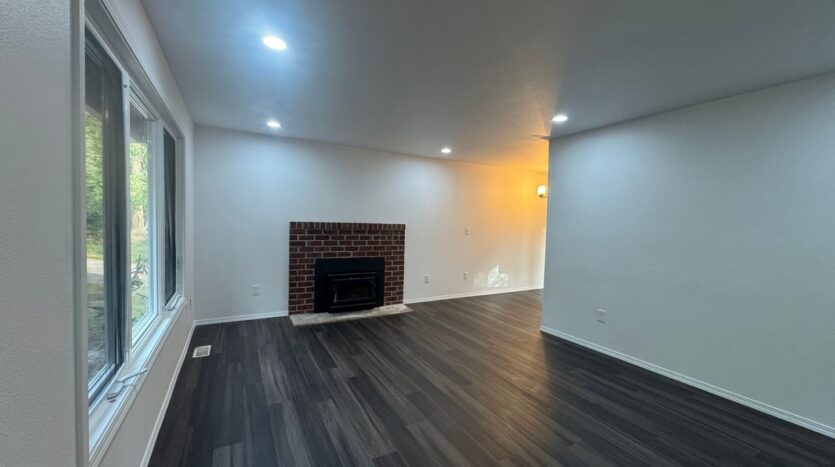 21215 NE 10th Pl - Sammamish - Washington - 3 bed, 2 bath rental property