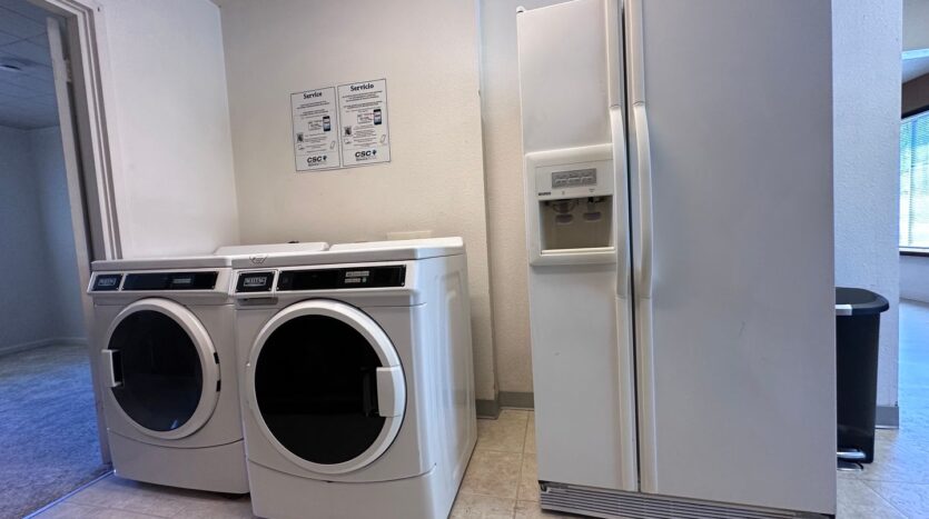 10015 SW Boones Ferry Road Room 2 - Portland - Oregon - 1 bed, 1 bath rental property