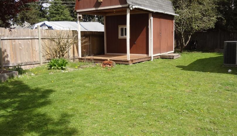 6501 203rd St Ct E - Spanaway - Washington - 4 bed, 2 bath rental property