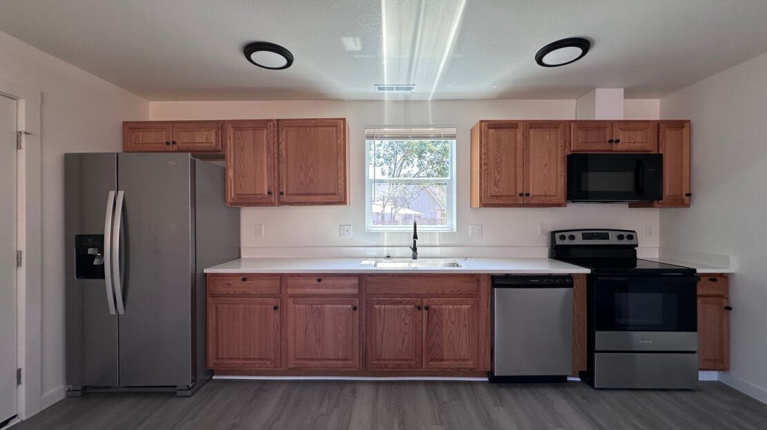 11404 SE Holgate Blvd - C - Portland - Oregon - 2 bed, 1 bath rental property