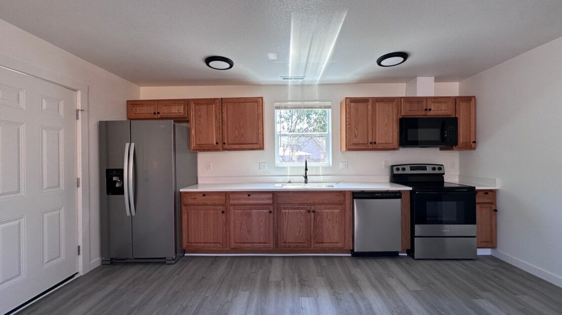 11404 SE Holgate Blvd - C - Portland - Oregon - 2 bed, 1 bath rental property