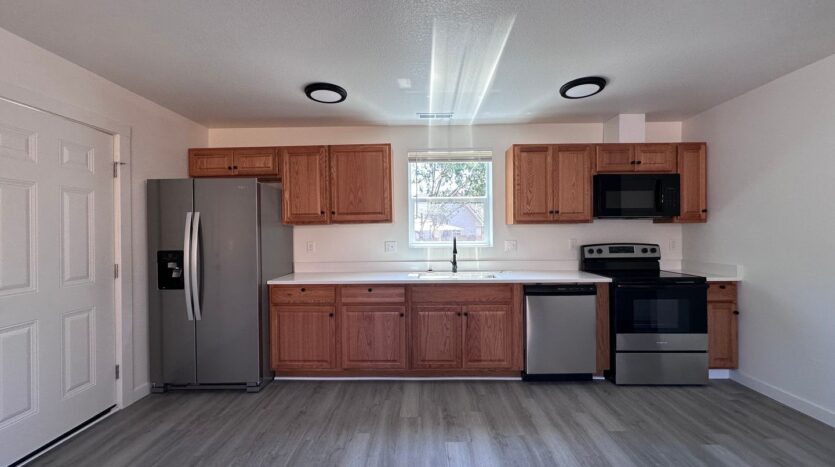 11404 SE Holgate Blvd - C - Portland - Oregon - 2 bed, 1 bath rental property