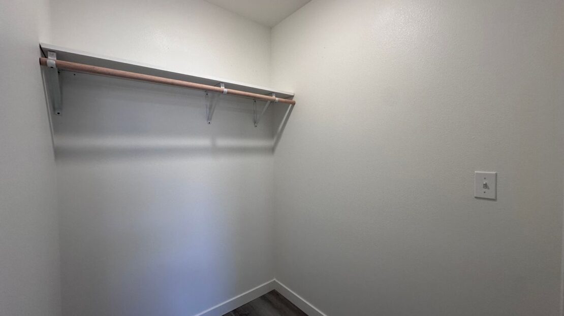 11404 SE Holgate Blvd - C - Portland - Oregon - 2 bed, 1 bath rental property