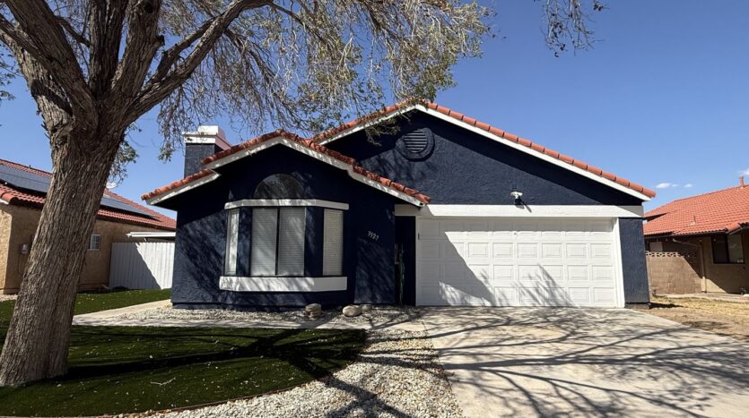 3527 E. Ave R12 - Palmdale - California - 3 bed, 2 bath rental property
