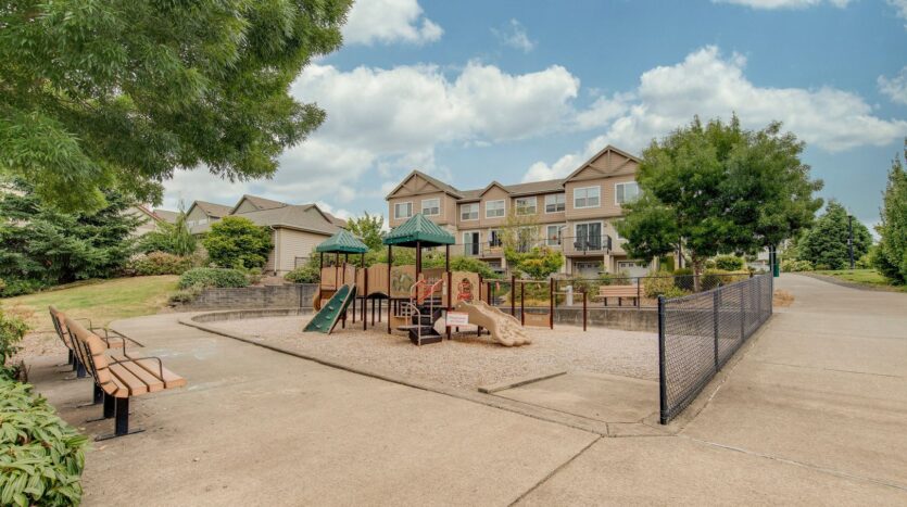 545 NW Lost Springs Terrace, Unit 101 - Portland - Oregon - 2 bed, 2 bath rental property