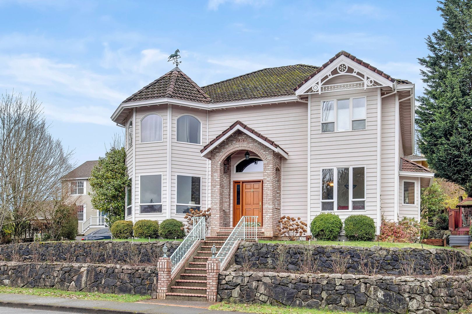 18261 SW Fallatin Loop - Aloha - Oregon - 3 bed, 2.5 bath rental property
