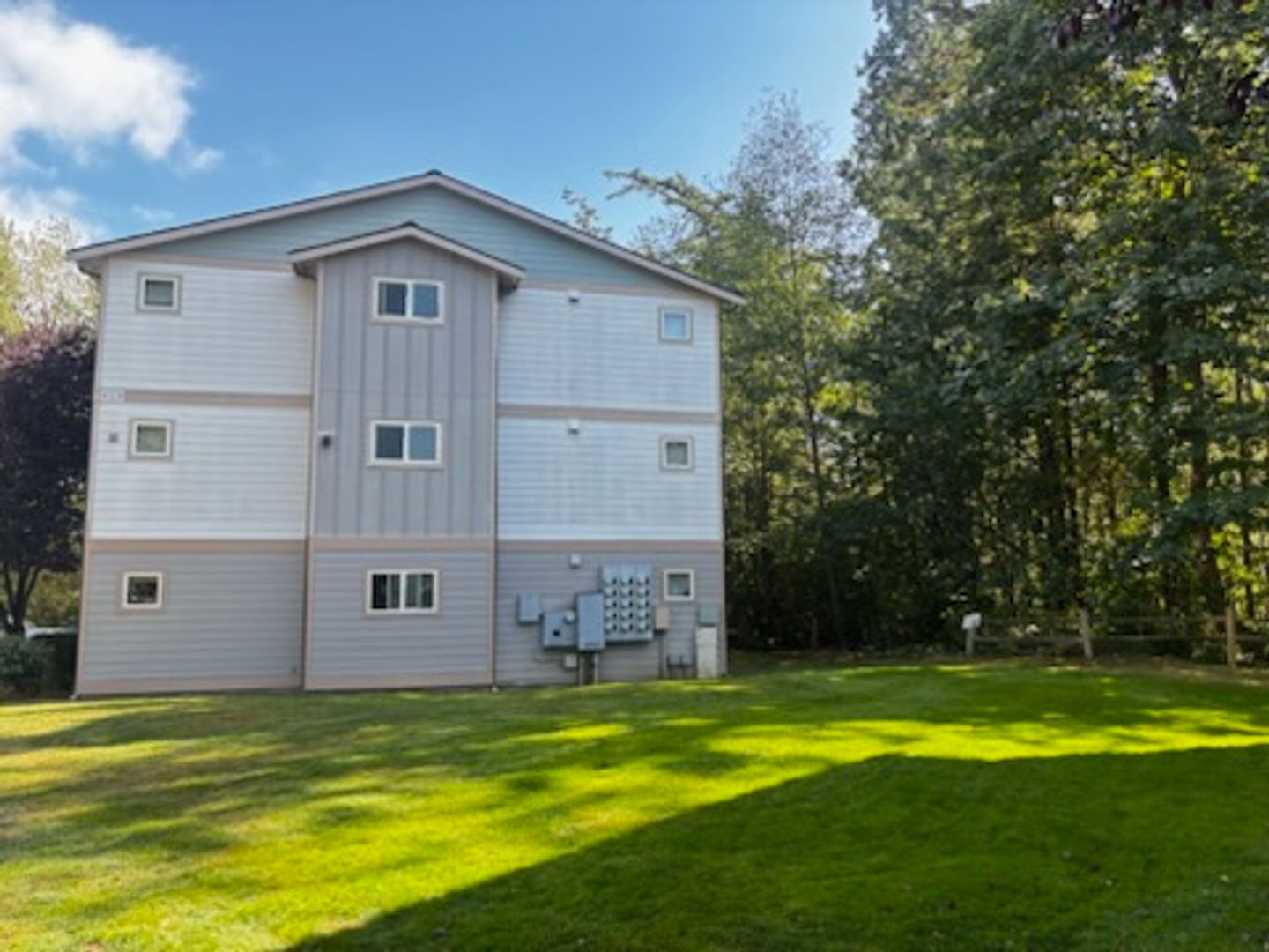 4018 Northwest Avenue - Bellingham - Washington - 2 bed, 2 bath rental property