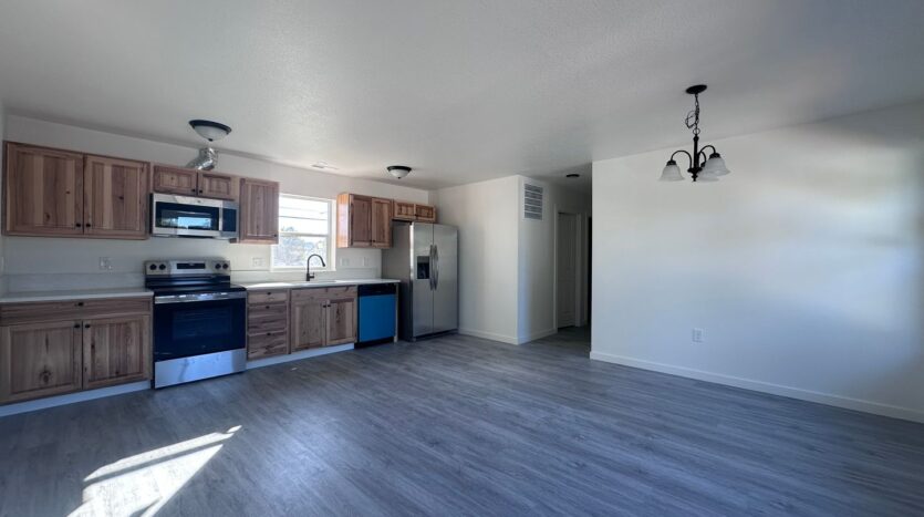 16818 SE Market St.  - Unit B - Portland - Oregon - 2 bed, 1 bath rental property