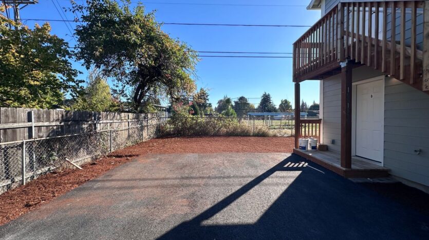 16818 SE Market St.  - Unit B - Portland - Oregon - 2 bed, 1 bath rental property