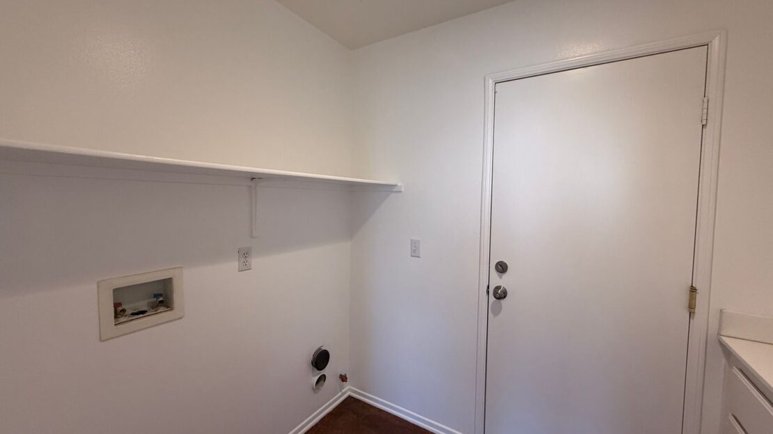6337 Katrina Pl. - Palmdale - California - 4 bed, 3 bath rental property