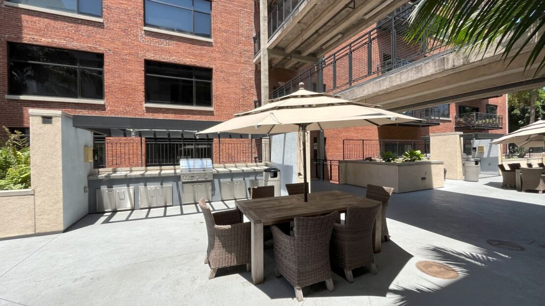 835 Locust Avenue Unit 109 - Long Beach - California - 1 bed, 1 bath rental property