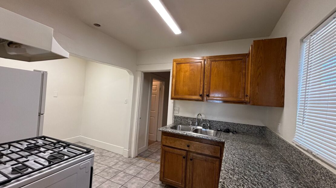3838 Superior St - San Diego - California - 3 bed, 1 bath rental property
