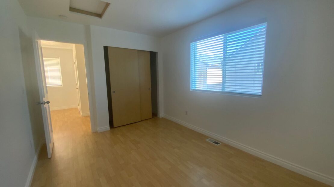 18423 100th Ave E - Puyallup - Washington - 3 bed, 2.5 bath rental property