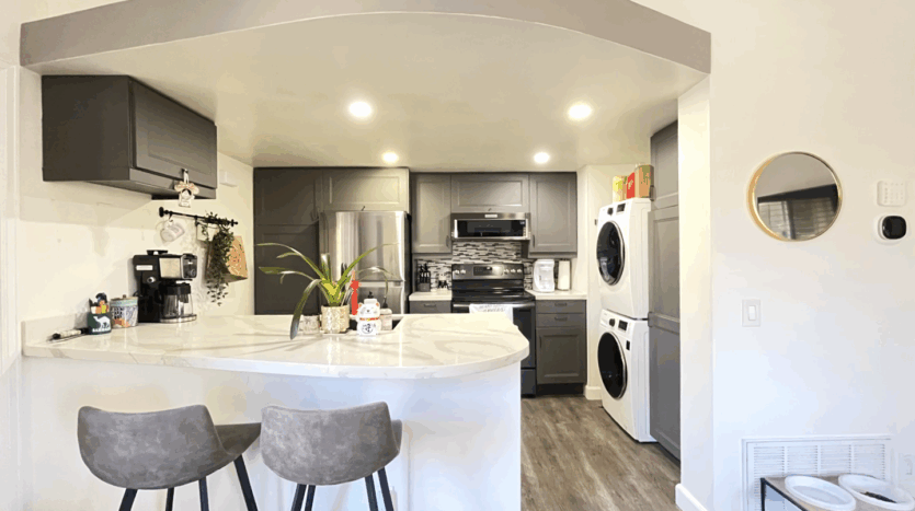 3719 Oak Creek Dr Unit D - Ontario - California - 2 bed, 2 bath rental property