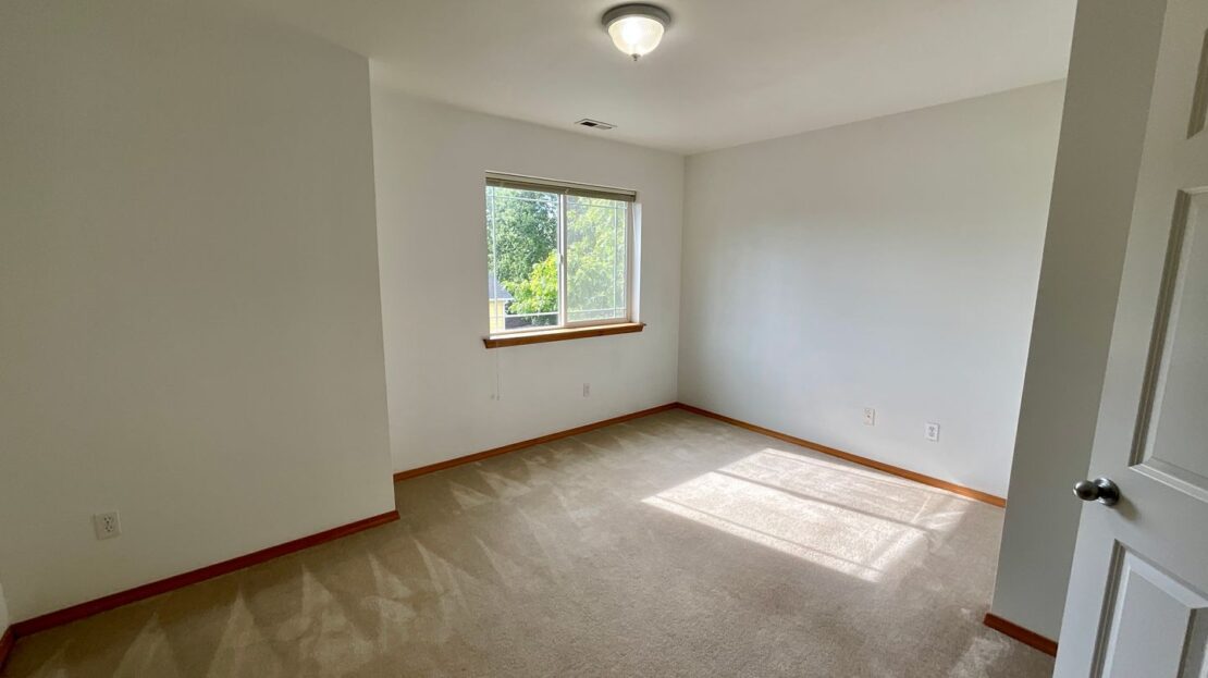 13407 11th Ave W - Everett - Washington - 5 bed, 3.5 bath rental property