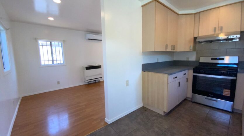 2863 & 2863 1/2 Coolidge Ave  - Los Angeles - California - 1 bath rental property