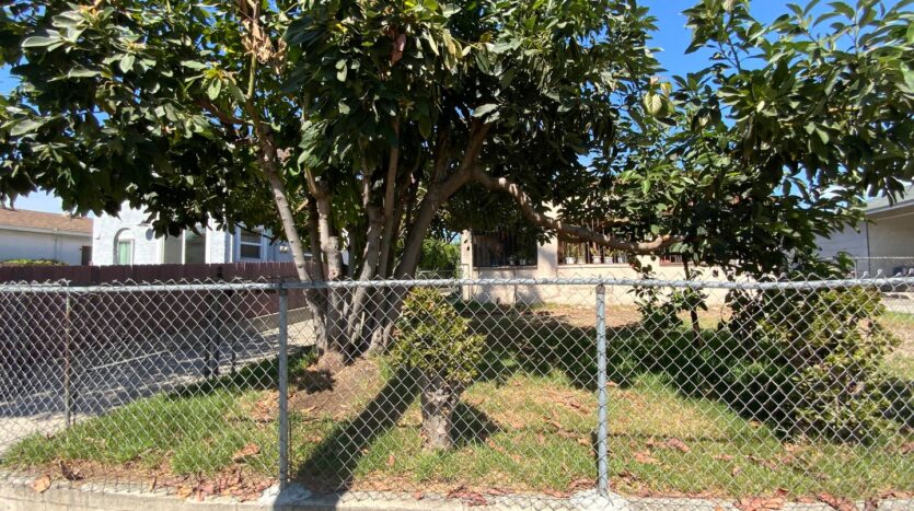 2863 & 2863 1/2 Coolidge Ave  - Los Angeles - California - 1 bath rental property