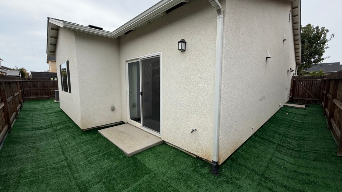 6169 E. Garland Ave  - Fresno - California - 3 bed, 2 bath rental property