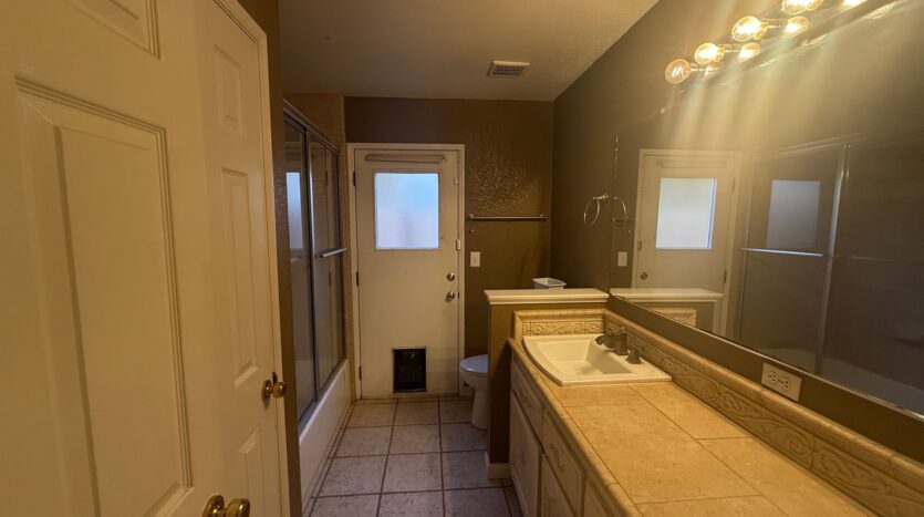 3299 W Stuart Avenue - Fresno - California - 3 bed, 2 bath rental property