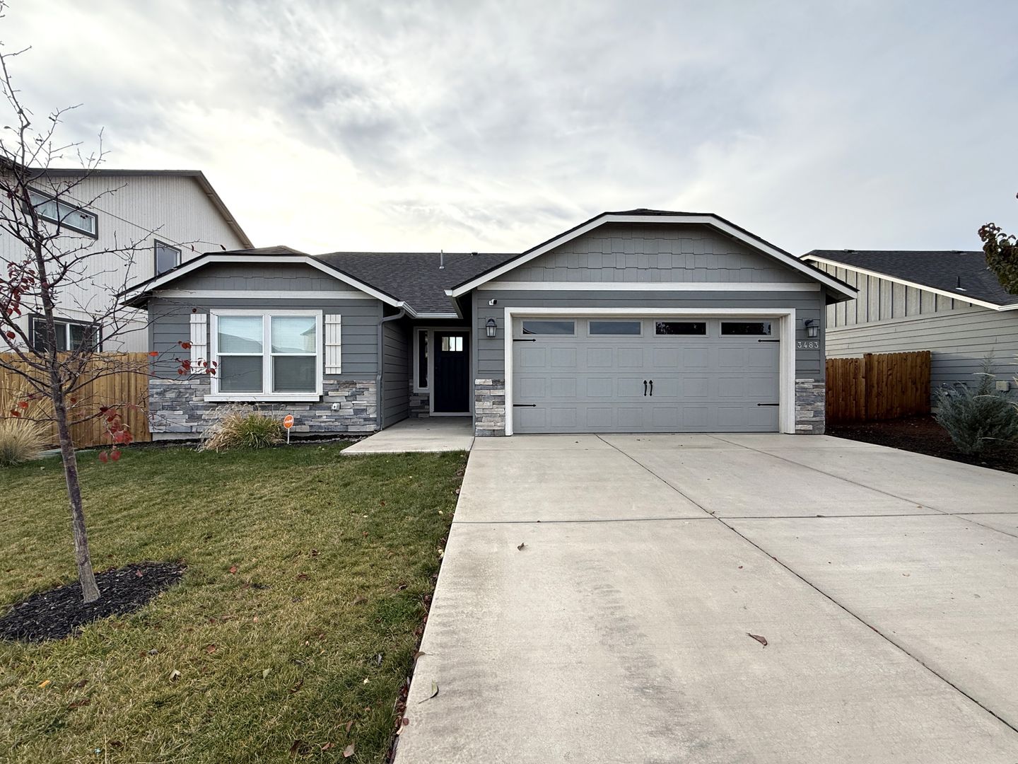 3483 NW 9th St  - Redmond - Oregon - 3 bed, 2 bath rental property