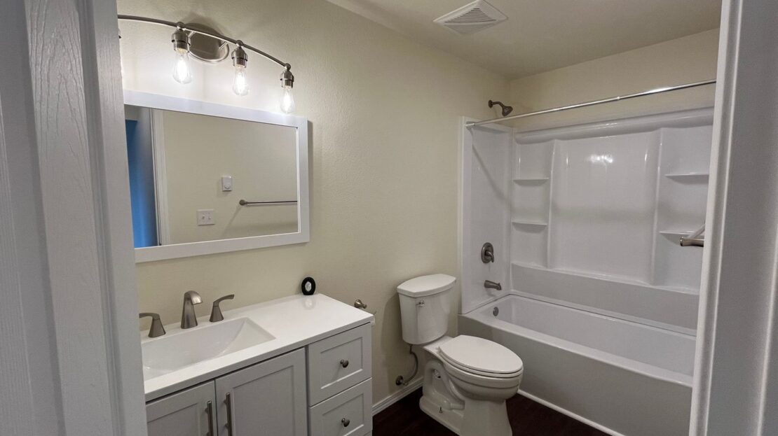 2328 Queen St. - 14 - Bellingham - Washington - 1 bed, 1 bath rental property