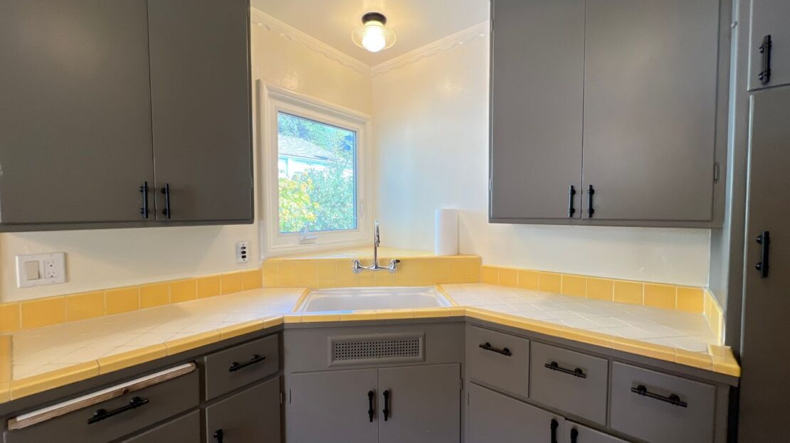 130 Marlow Drive - Oakland - California - 2 bed, 1 bath rental property