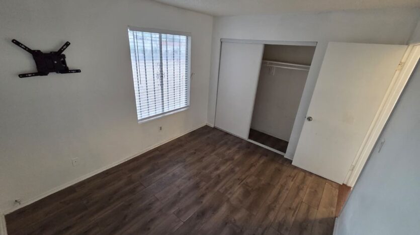 717 Covington Lane Apt. 2 - Las Vegas - Nevada - 2 bed, 1 bath rental property