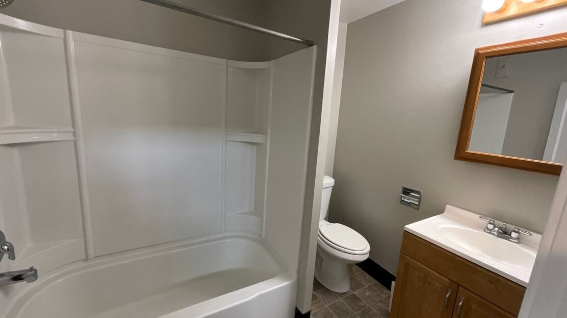 8312 Spruce St - Lakewood - Washington - 2 bed, 1 bath rental property