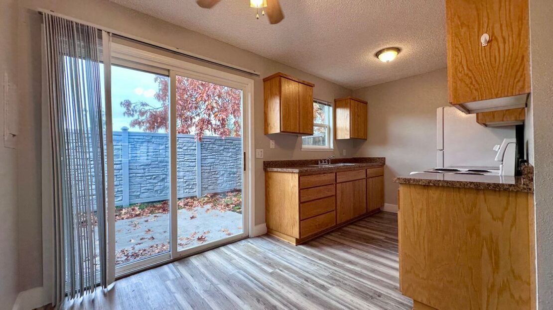 22900 NE Halsey St. - #02 - Fairview - Oregon - 2 bed, 1.5 bath rental property