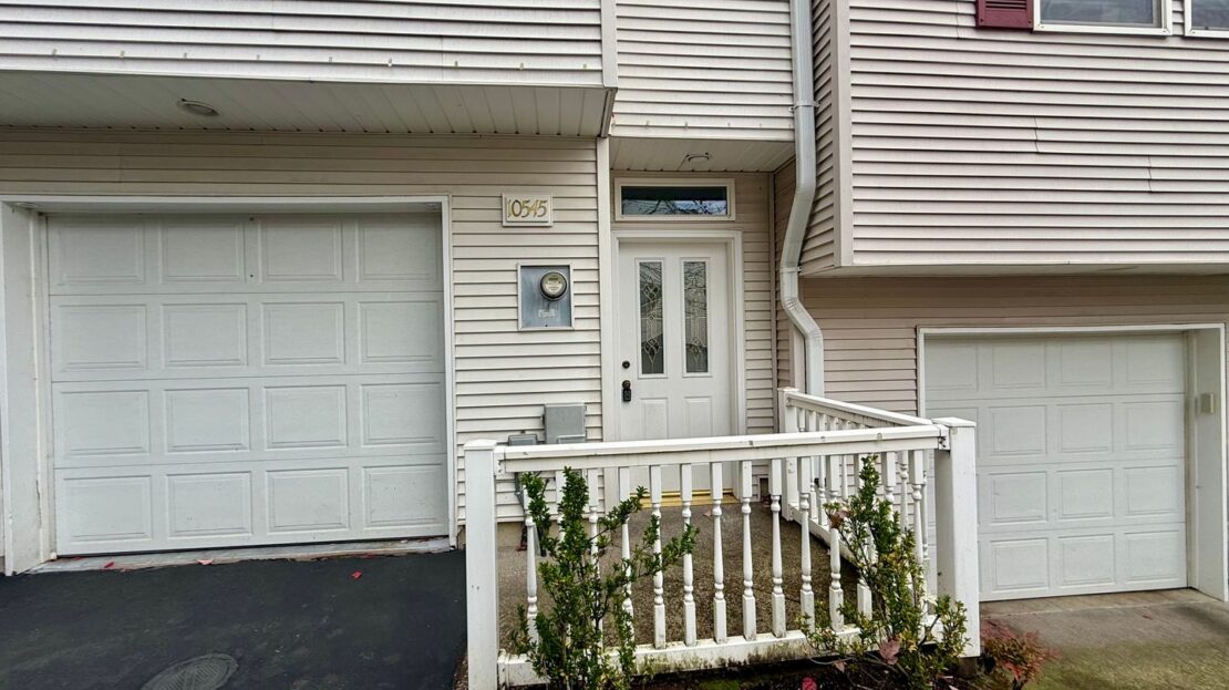 10545 SW Cougar Lane - Beaverton - Oregon - 3 bed, 3.5 bath rental property