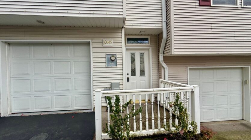 10545 SW Cougar Lane - Beaverton - Oregon - 3 bed, 3.5 bath rental property