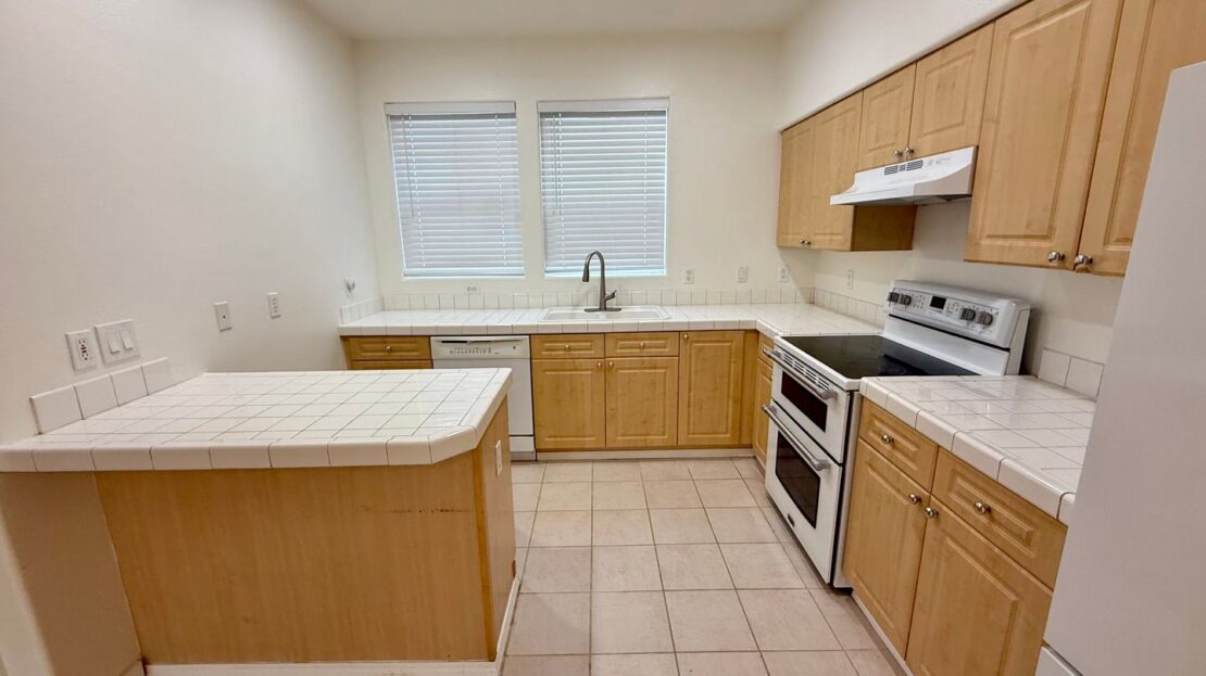 10545 SW Cougar Lane - Beaverton - Oregon - 3 bed, 3.5 bath rental property